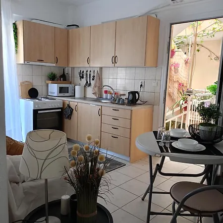 Appartement Nik Seaview Balcony Steps From