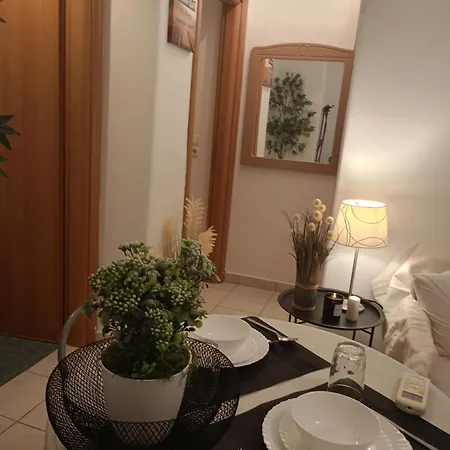 Appartamento Nik Seaview Balcony Steps From Flogita