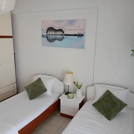 Appartamento Nik Seaview Balcony Steps From Flogita